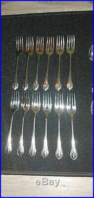 10 PLACE SETTINGS 59pc Oneida 1881 Rogers Repose Bittersweet Stainless Flatware