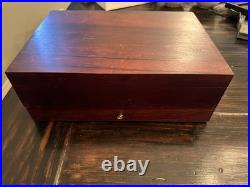 100pcs Oneida Stainless Flatware 12 Place Setting