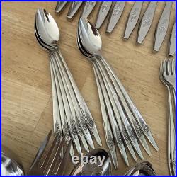 107 Pc Oneida LASTING ROSE Stainless Flatware Deluxe Hostess Serves 10