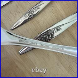 107 Pc Oneida LASTING ROSE Stainless Flatware Deluxe Hostess Serves 10