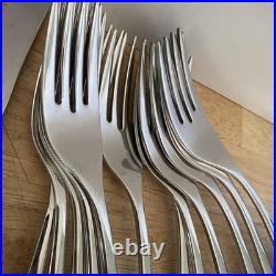 107 Pc Oneida LASTING ROSE Stainless Flatware Deluxe Hostess Serves 10