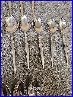 115 PCS ONEIDA Community Stainless Flatware VENETIA With Specialty Spoons Forks