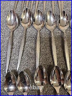 115 PCS ONEIDA Community Stainless Flatware VENETIA With Specialty Spoons Forks