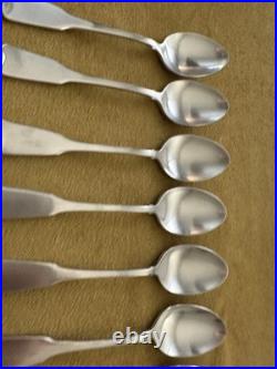 (12) Teaspoons Oneida AMERICAN COLONIAL Satin Cube Stainless Flatware