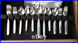 136 Pieces Oneida Community FROSTFIRE Stainless 16 Place Setting
