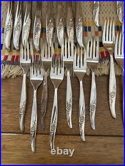 1881 ROGERS ONEIDA LTD HIGHLAND ROSE STAINLESS FLATWARE 8 Pc Place Setting Read