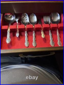 1881 Rogers Oneida Flirtation Pattern Stainless Flatware Set 75 Pieces in Case