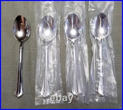 20-Oneida Juilliard Stainless Steel Flatware 20 Piece Set NEW