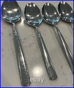 20 PC Oneida Stainless Flatware