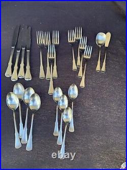 22 PC ONEIDA COMMUNITY PATRICK HENRY STAINLESS FLATWARE, (Service for Four)