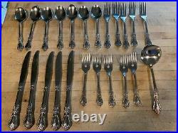 23 pieces of Kennett Square Distinction Deluxe HH Oneida Stainless withGravy Ladle