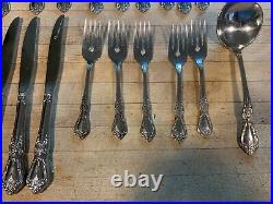 23 pieces of Kennett Square Distinction Deluxe HH Oneida Stainless withGravy Ladle