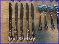 23 pieces of Kennett Square Distinction Deluxe HH Oneida Stainless withGravy Ladle