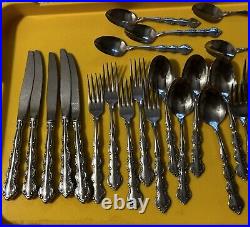 25 Pc ONEIDA MOZART Deluxe Stainless Flatware Service For 5 Glossy Scalloped