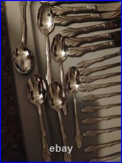 26 Pcs Oneida Eden USA Stainless Flatware Glossy Used Condition