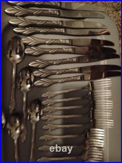 26 Pcs Oneida Eden USA Stainless Flatware Glossy Used Condition