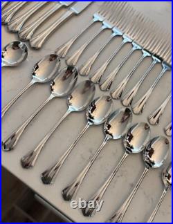27 PC Oneida Deluxe Rushmore Stainless Flatware Forks Spoons Knives