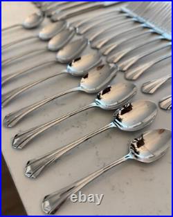27 PC Oneida Deluxe Rushmore Stainless Flatware Forks Spoons Knives