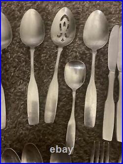 27 Pcs w(3)teaspoons & Serving Swt Oneida Community Paul Revere Stainless -#A34