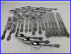 28 Piece Oneida Michelangelo 18/10 Stainless Flatware Set Kitchen Dining