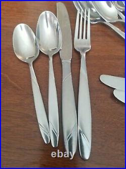 28 pc Oneida Risotto 18/10 Stainless Flatware Frosted fork knife spoon 6+ servin