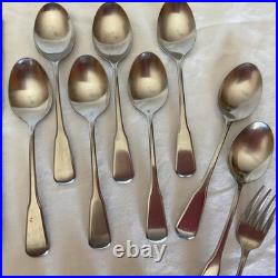 29 Pc Oneida Deluxe INDEPENDENCE Stainless Steel Flatware 3-tine forks