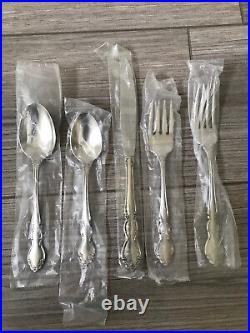 30 Pc ONEIDA Dover Heirloom Stainless Flatware 5 Pc Place Setting & Hostess Set