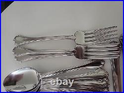 31 Pc Oneida USA Midtowne Stainless Flatware MCM