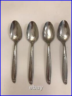 31 Pieces Oneida Simeon L & George H Rogers Co Stainless ParamountVintage