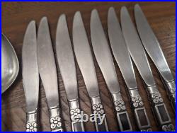 31 x Oneida Madrid Community Black Accent Forks Serving Knives Spoons