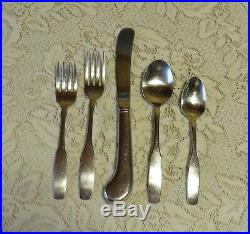32 Pc ONEIDA Stainless Flatware PAUL REVERE with PISTOL GRIP KNIVES Service for 6