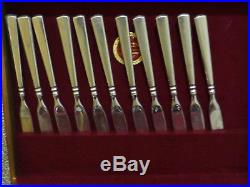 32 Piece Set Of Oneida USA EASTON Stainless Glossy USA Knives, Forks & Spoons