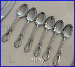 32 Pieces Oneida Toujours Cube Flatware Forks Spoons Teaspoons Knives