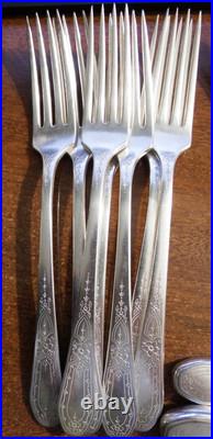 34 pcs VTG Oneida Paul Revere Silverplate Flatware 1927 VGC