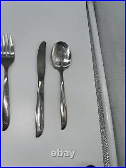 37 Pc. Oneida Community TWIN STAR Set Century Modern Stainless Flatware