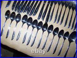 40 Pc Oneida Community Flatware Twin Star 12 Place Setting Stainless SET + 4 sp