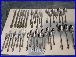 40 Pc Set ONEIDA Deluxe Strathmore Heritage Stainless Flatware Service For 6