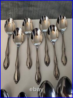 40 Pc Set ONEIDA Deluxe Strathmore Heritage Stainless Flatware Service For 6