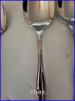 40 Pc Set ONEIDA Deluxe Strathmore Heritage Stainless Flatware Service For 6