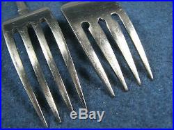 40 Piece American Colonial Oneida Cube Stainless Satin Flatware