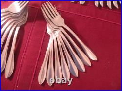 40 Pieces ONEIDA JACKSON Satin STAINLESS FLATWARE Spoons Forks Knives