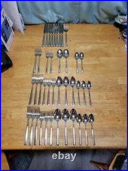 41 Pc Set Oneida Easton Glossy Stainless Flatware Silverware Heirloom Cube