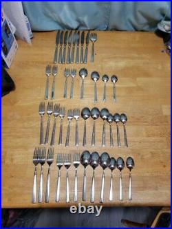 41 Pc Set Oneida Easton Glossy Stainless Flatware Silverware Heirloom Cube