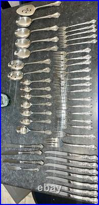 44 Pics Oneida Distinction Deluxe HH Stainless Including 8 SERVING PIECES Mint
