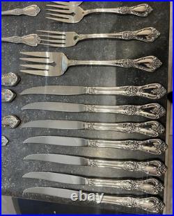 44 Pics Oneida Distinction Deluxe HH Stainless Including 8 SERVING PIECES Mint