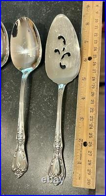 44 Pics Oneida Distinction Deluxe HH Stainless Including 8 SERVING PIECES Mint