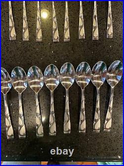 44 pcs Oneida Stainless Flatware TUSCANY Service for Almost 8 People Read