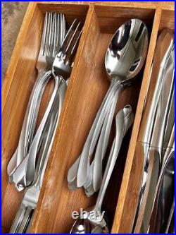 44pcs Oneida Satin TRIBECA Stainless Flatware (Service for 8) Top Condition