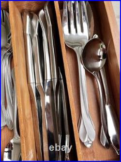 44pcs Oneida Satin TRIBECA Stainless Flatware (Service for 8) Top Condition