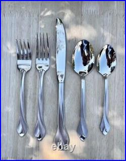 44pcs Oneida Satin TRIBECA Stainless Flatware (Service for 8) Top Condition